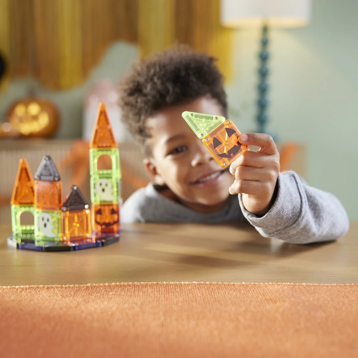 MAGNA-TILES® microMAGS Spooky 24-Piece Travel Set