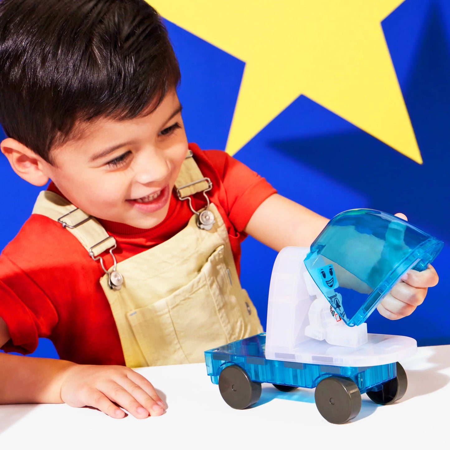 MAGNA-TILES® Space 32-Piece Set