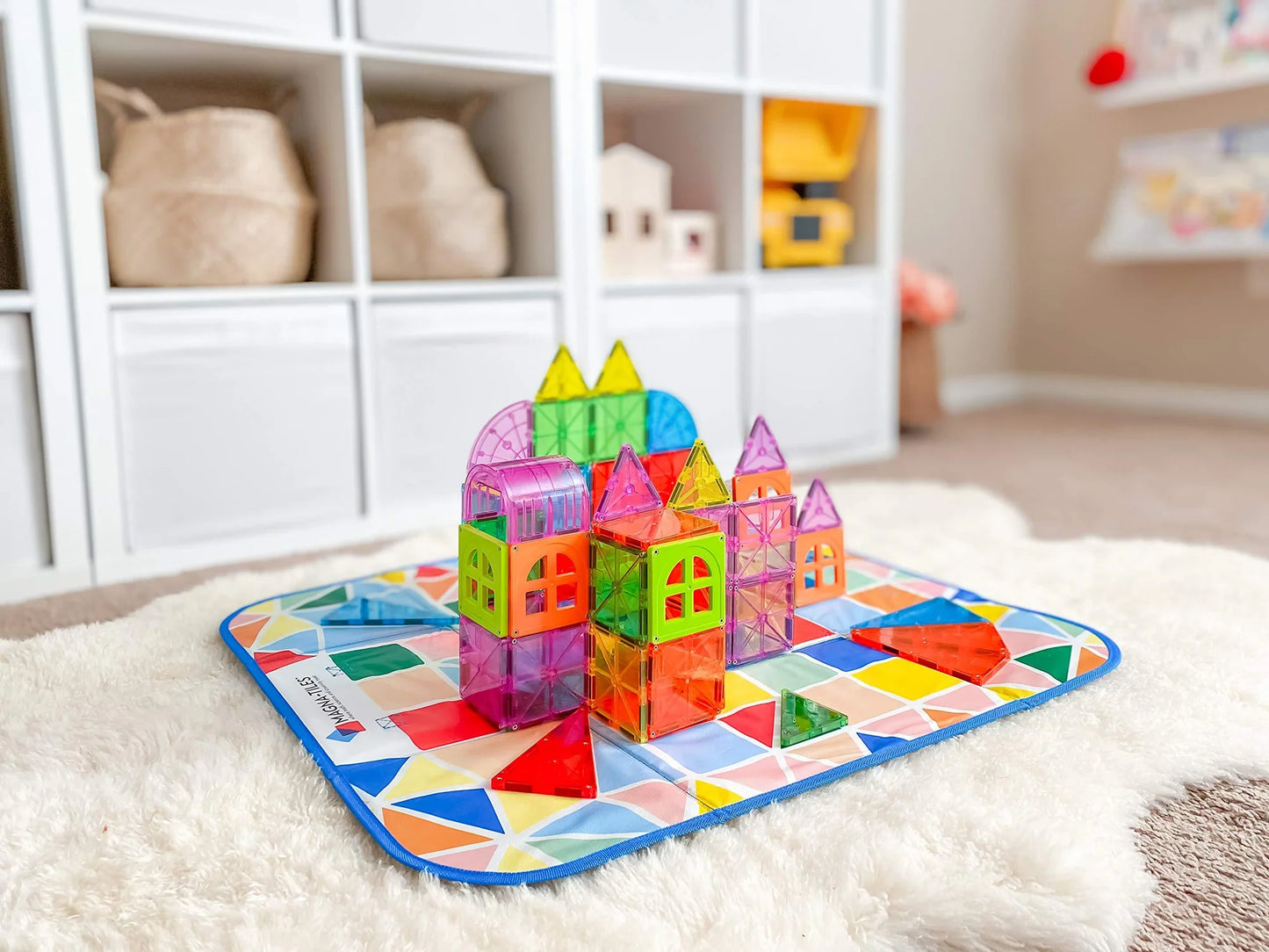 MAGNA-TILES® Storage Bin & Interactive Play-mat